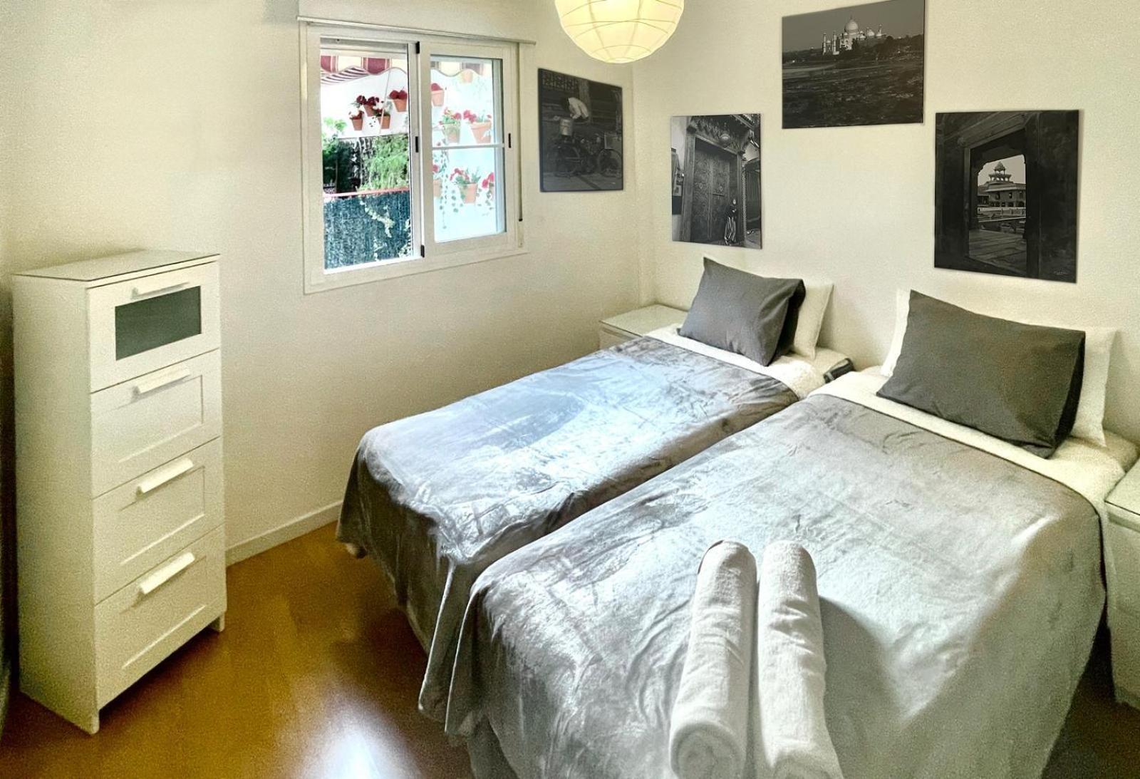 Maravilloso Apartamento Centrico De 70M2, Jardin Propio 40M2 Con Piscina Para Ninos Y Parking Opcional Málaga Exterior foto
